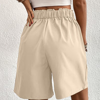 Pocketed Half Elastic Waist Shorts