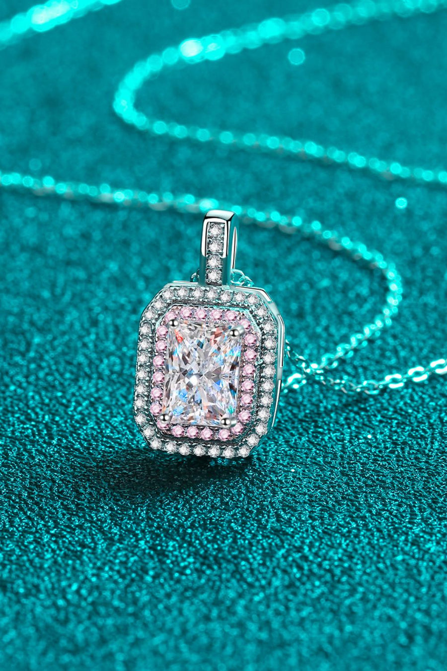 Geometric Pendant 1 Carat Moissanite Chain Necklace