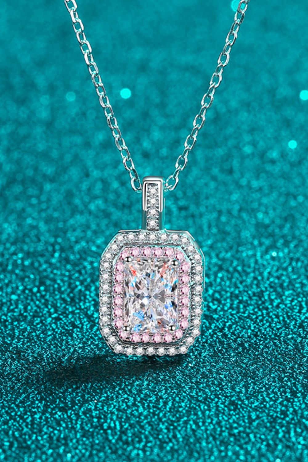 Geometric Pendant 1 Carat Moissanite Chain Necklace